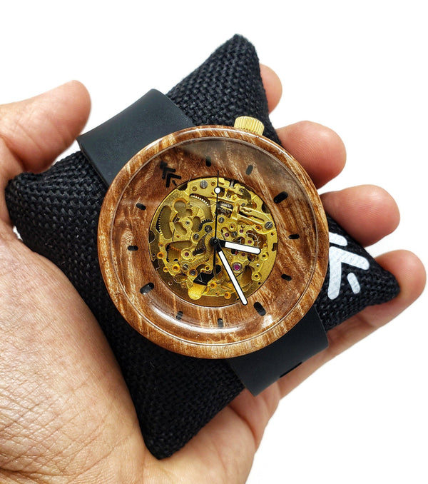 Canadian Maple Wood Watch